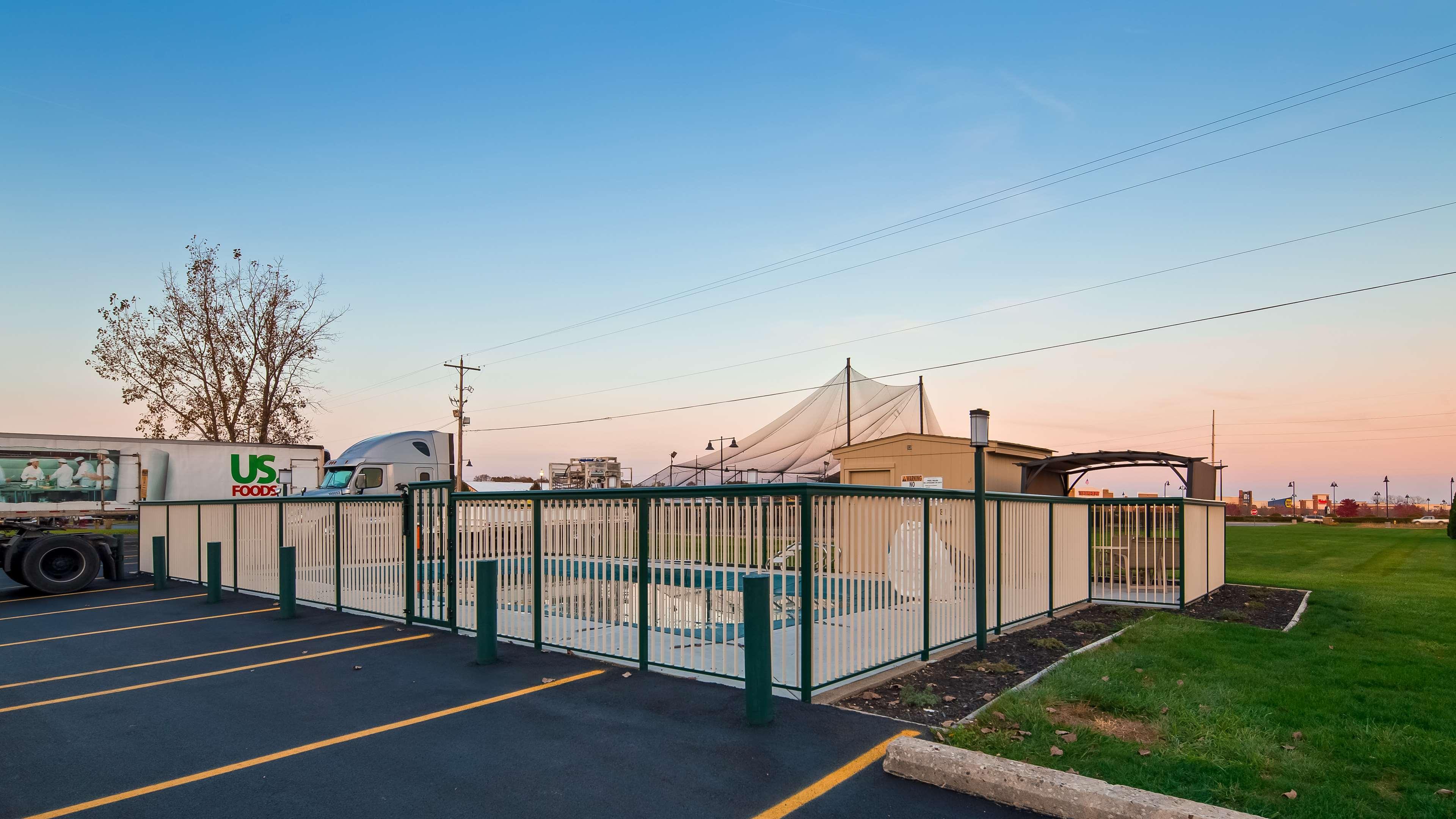 Best Western Executive Inn Grove City Exterior foto